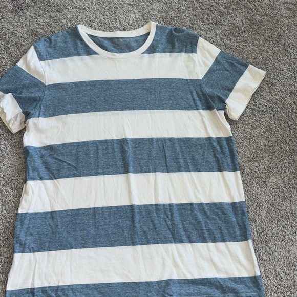 2 Old Navy men’s shortsleeve large shirt. Orange/white and blue/white stripe. - Picture 2 of 5